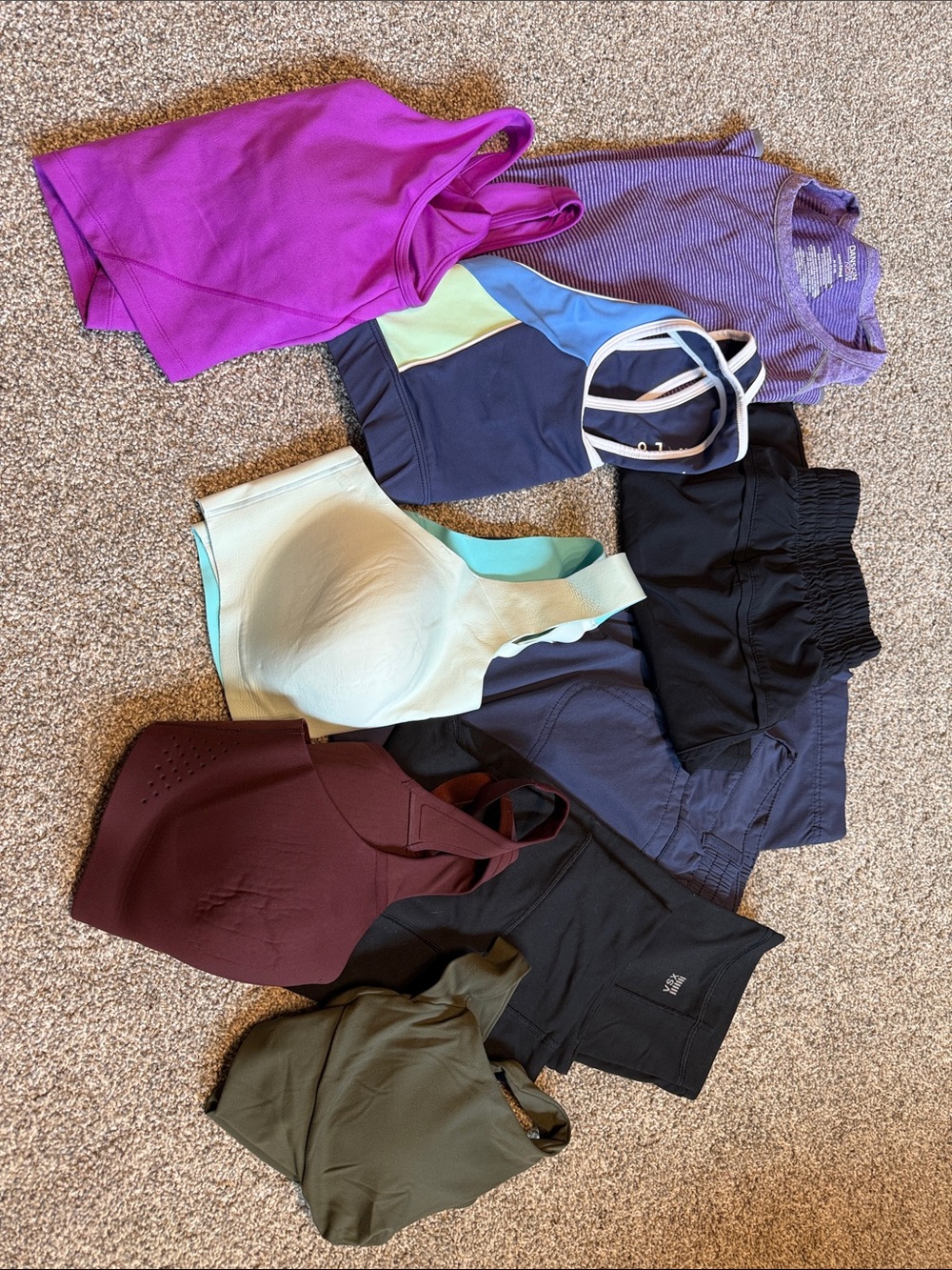 Lot of women’s work out clothes size s/m
